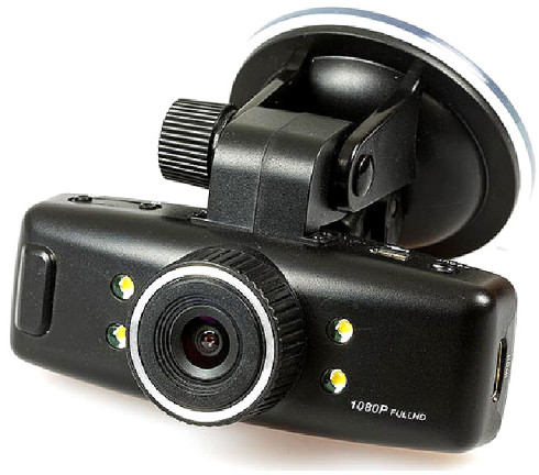 EVOLVEO CARCAM F140 – záznamová bezpečnostní kamera do auta za 2090 Kč včetně DPH