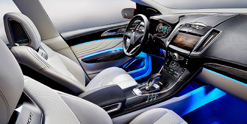 Ford představuje novou studii Ford Edge Concept ve světové premiéře na autosalonu v Los Angeles
