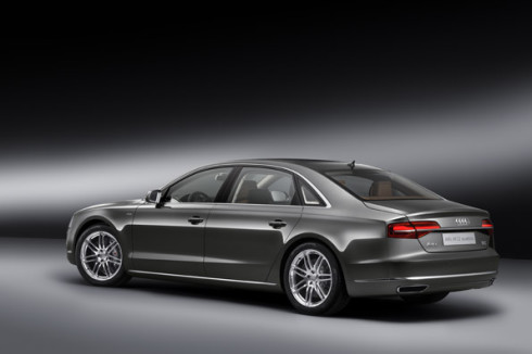 Audi uvádí na trh exkluzivní provedení své vlajkové lodi: A8 Audi exclusive concept s motorem W12 o výkonu 368 kW