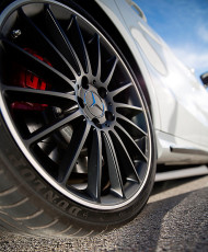 Autoperiskop.cz  – Výjimečný pohled na auta - Dunlop, přední světový výrobce výkonných a vysoce výkonných pneumatik na probíhajícím ženevském autosalonu