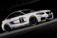 Autoperiskop.cz  – Výjimečný pohled na auta - Nové BMW M235i Racing patří k nejpůsobivějším novým závodním automobilům. V sezóně 2014 bude tento vůz vybaven výhradně závodními pneumatikami Dunlop
