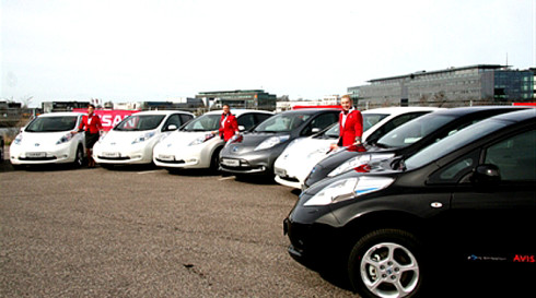 Koupí 400 nových elektromobilů Nissan LEAF vytvořila dánská autopůjčovna Avis nový rekord – jedná se totiž o největší soukromou objednávku elektromobilů u společnosti Nissan