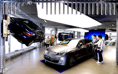 Hyundai představil první zážitkový showroom Hyundai Motorstudio v obchodní čtvrti Gangnam v jihokorejském Soulu