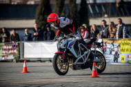 Autoperiskop.cz  – Výjimečný pohled na auta - Motoškola Míra Lisý a Honda zahajují spolupráci!