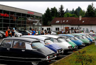 Autoperiskop.cz  – Výjimečný pohled na auta - V neděli 14. června se uskutečnil při příležitosti 60. výročí představení ikonického vozu Citroën DS a zároveň na oslavu prvních narozenin novodobé samostatné značky DS historicky první DS EXPERIENCE DAY v ČR