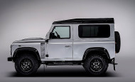 Autoperiskop.cz  – Výjimečný pohled na auta - Jedinečný Land Rover Defender byl prodán na prestižní charitativní aukci v aukční síni Bonhams za rekordních 400 000 liber, v přepočtu téměř 15 milionů korun