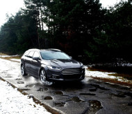 Autoperiskop.cz  – Výjimečný pohled na auta - Ford záměrně ničí auta na šílených silnicích v Lommelu!