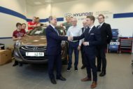 Autoperiskop.cz  – Výjimečný pohled na auta - Hyundai Motor Czech daroval studentům automobil pro studijní účely
