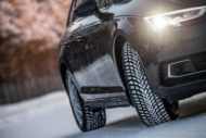 Autoperiskop.cz  – Výjimečný pohled na auta - Nová zimní pneumatika Bridgestone Blizzak LM005 poskytuje řidičům pocit jistoty a bezpečí v nepříznivých podmínkách