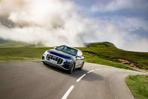 Autoperiskop.cz  – Výjimečný pohled na auta - Komfortní i hbité – SUV Audi jsou mistry rychlých převleků díky technologii eAWS