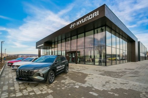 Hyundai rozvíjí svou dealerskou síť, otevřel i největší showroom v České republice
