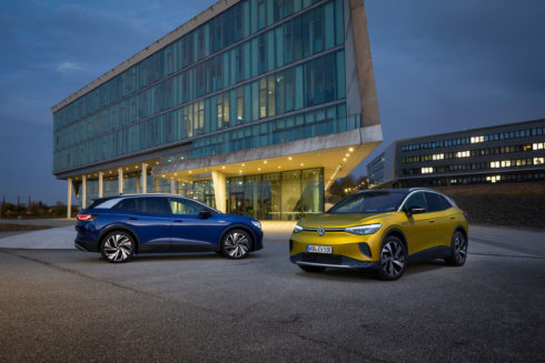 Další impulz pro elektrickou ofenzivu značky Volkswagen: Globální vůz ID.4 míří na světové trhy