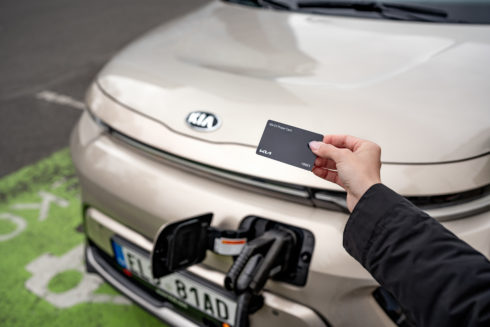 S novou nabíjecí kartou Kia nabijete elektromobil na většině nabíječek v Česku