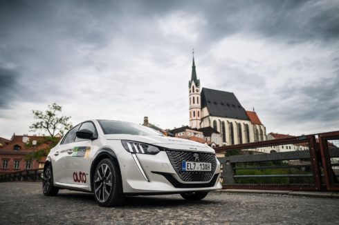 Všechny tři posádky s elektromobily značky Peugeot úspěšně v cíli Czech New Energies Rallye 2021