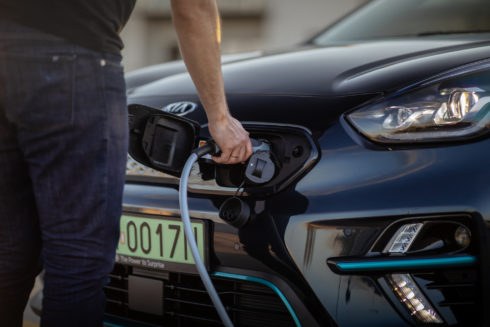 Společnosti Kia a Uber zahájily spolupráci na poli elektrické mobility v Evropě