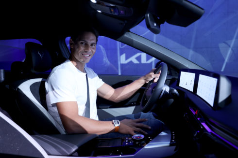 Rafael Nadal v roli celosvětového ambasadora značky Kia přispěje k širšímu používání elektromobilů prostřednictvím nového crossoveru EV6