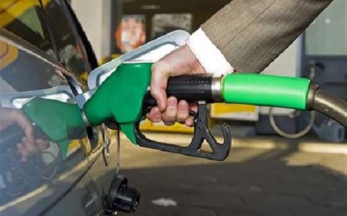 Levný benzín z Polska: Experti ÚAMK upozorňují – dovoz je omezen na 20 litrů