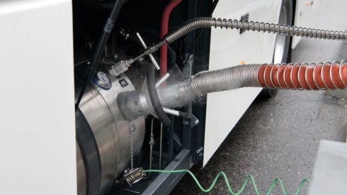 Adast Systems vyvíjí robotické řešení pro tankování. Do pěti let ho chce využít u LNG