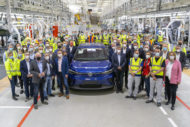 Autoperiskop.cz  – Výjimečný pohled na auta - Globální síť pro výrobu elektromobilů se rozrůstá: Volkswagen spouští v Emdenu druhou výrobu elektromobilů v Německu