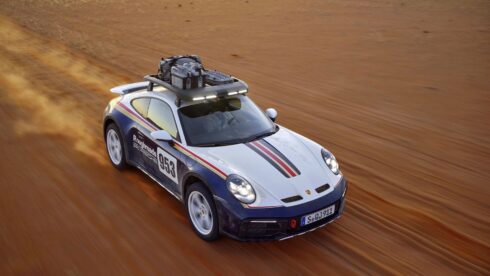 Autoperiskop.cz  – Výjimečný pohled na auta - Porsche 911: Do Paříže i na Dakar