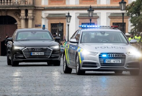 Autoperiskop.cz  – Výjimečný pohled na auta - 10 pancéřovaných vozů Audi A8 L Security pro světové lídry