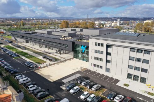 Autoperiskop.cz  – Výjimečný pohled na auta - Symbio otevírá gigafactory SymphonHy, největší závod na výrobu vodíkových palivových článků v Evropě