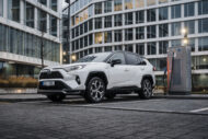 Autoperiskop.cz  – Výjimečný pohled na auta - Toyota RAV4 plug-in hybrid je nejlepším SUV v USA