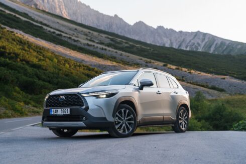 Autoperiskop.cz  – Výjimečný pohled na auta - Hybridní Toyota Corolla Cross vyhlášena nejúspornějším SUV