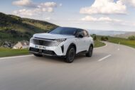 Autoperiskop.cz  – Výjimečný pohled na auta - Síla lva. Peugeot při prvním českém E-Lion Day představil novinky elektrické strategie