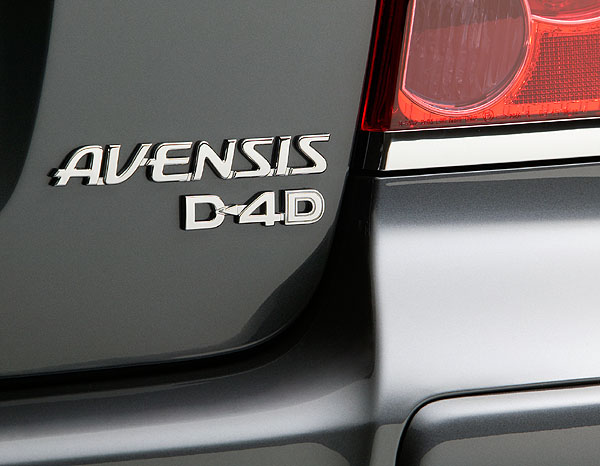 Toyota Avensis s novými naftovými motory v prodeji na našem trhu