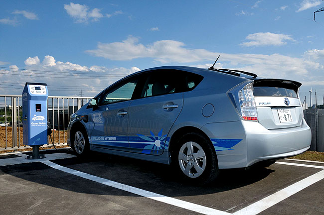 Toyota pracuje na inteligentní elektrické síti - efektivní zásobení elektřinou bez emisí CO2