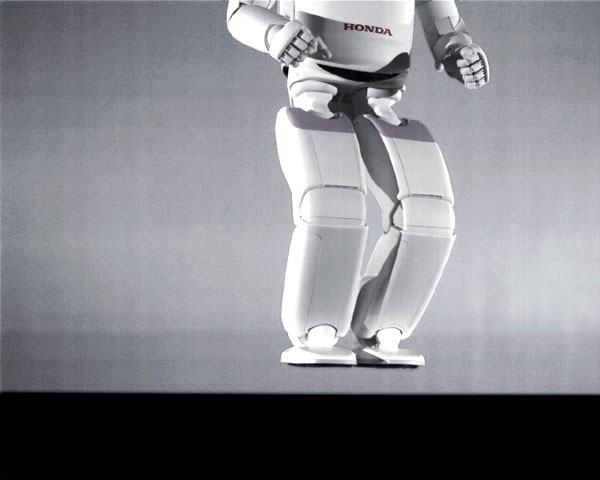 Společnost Honda představila zcela nového, výrazně vyspělejšího robota ASIMO