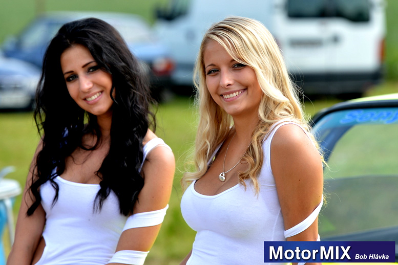Rally Show o víkendu na autodromu v Hradci byl strhující Rally Show o víkendu na autodromu v Hradci byl strhující