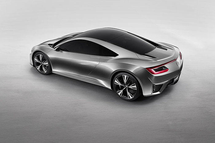 Honda NSX Concept a prototyp evropské verze modelu CR-V na březnovém autosalonu v Ženevě