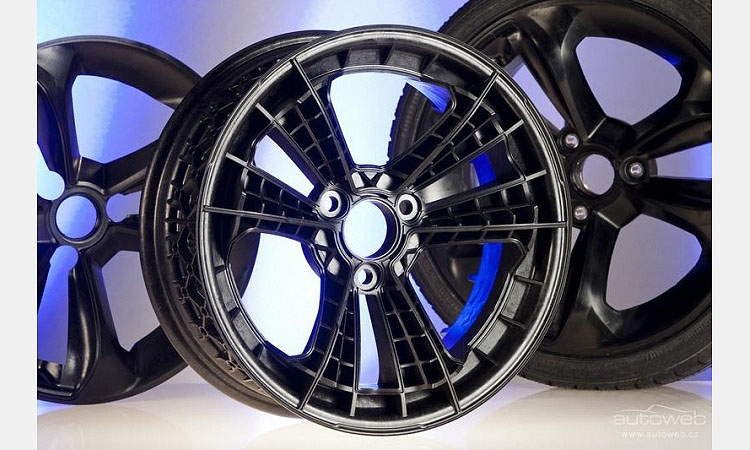 Technická inovace roku 2011 Klubu motoristických novinářů – o pořadí rozhodnuto Technická inovace roku 2011 Klubu motoristických novinářů – o pořadí rozhodnuto