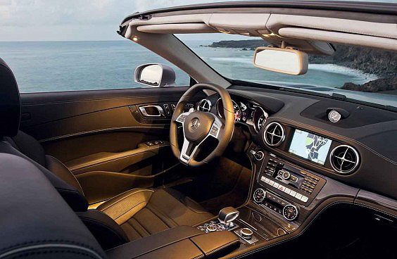 Na scénu přichází nový Mercedes-Benz SL 63 AMG (podrobná informace)