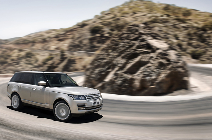 Společnost Land Rover představila prémiový zcela nový luxusní Range Rover čtvrté generace 