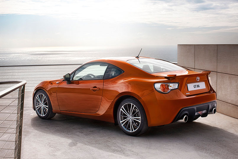 Netrpělivě očekávaný sportovní vůz Toyota GT 86 se představí již zítra 30. listopadu ve světové premiéře na tokijském autosalonu