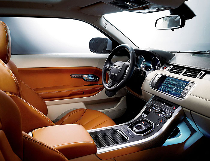 AUTEM ROKU 2012 Klubu motoristických novinářů (KMN) se stal Range Rover Evoque AUTEM ROKU 2012 Klubu motoristických novinářů (KMN) se stal Range Rover Evoque