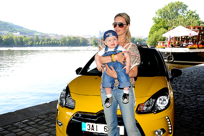 Topmodelka Simona Krainová je novou spokojenou řidičkou modelu Citroën DS3 Cabrio!