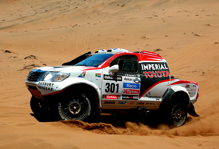 De Villiers a Von Zitzewitz dojeli rallye Dakar 2013 na skvělém 2. místě s Toyotou Hilux