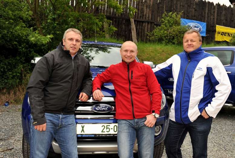 Zcela nový pick-up Ford Ranger – v terénu nezklamal (nejlépe to potvrzují fotografie)