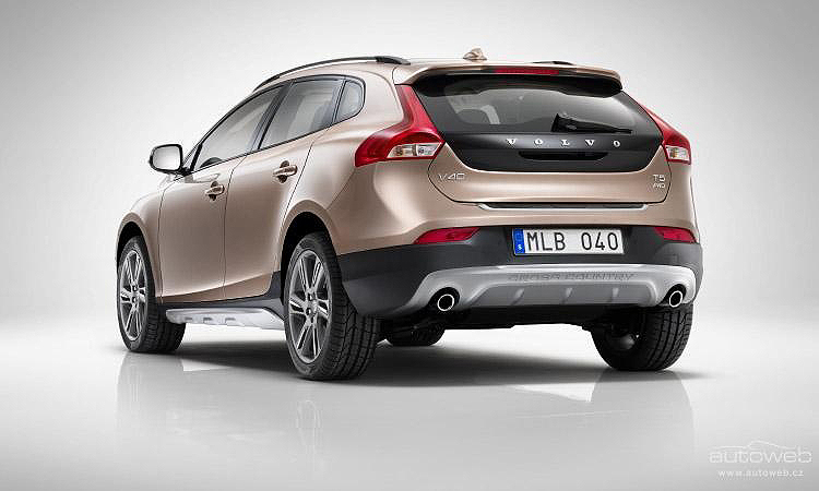 Volvo představuje V40 Cross Country: zdatný a nepřehlédnutelný crossover