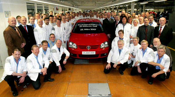 V pátek 23. března vyrobil Volkswagen 25miliontý model Golf!