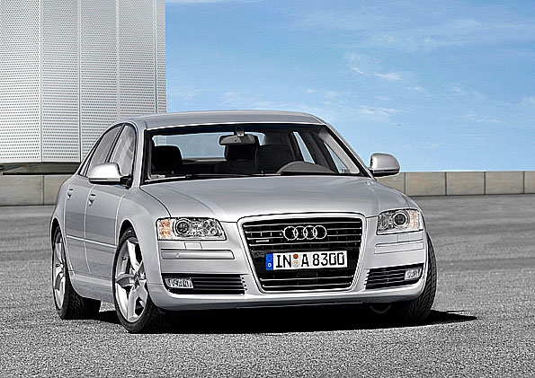 Nové sportovní, luxusní a výkonné Audi A8