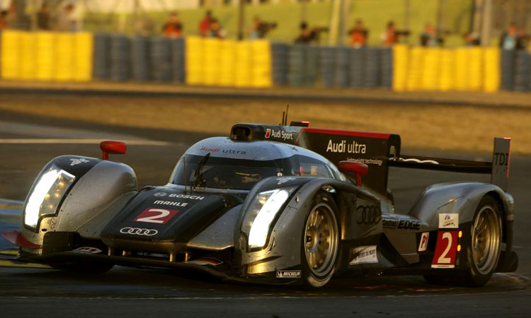 Audi R18 TDI zvítězilo v Le Mans s mimořádně lehkou konstrukcí a získalo tak desátý triumf v závodu 24 h Le Mans