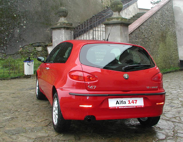 Alfa Romeo147 v lednu 2001 do prodeje v ČR