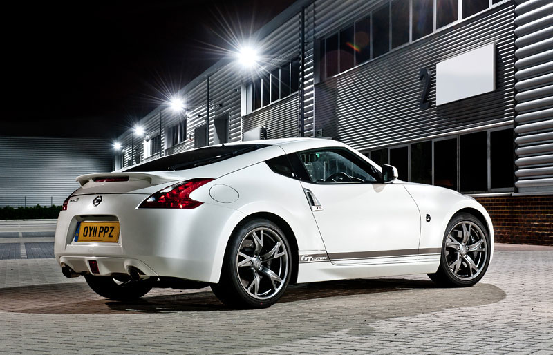 Kultovní sportovní vůz Nissan 370Z má nyní svou ostřejší evropskou verzi