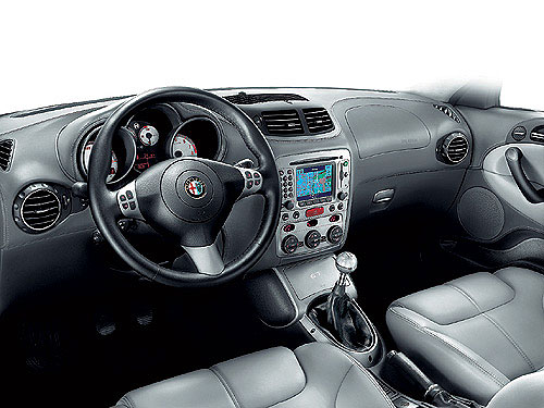 Alfa GT se již podruhé za sebou stala nejprodávanějším kupé roku 2006 na českém trhu.