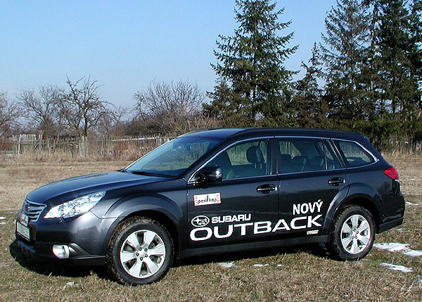 Nový Subaru Outback s motorem 2,5i l, s bezestupňovou převodovkou a samozřejmě s pohonem 4x4 v redakčním testu